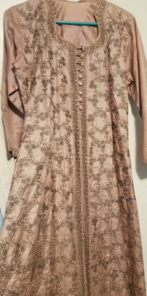 Full length embroidered Indian/Pakistani kaftan - Picture 4 of 8